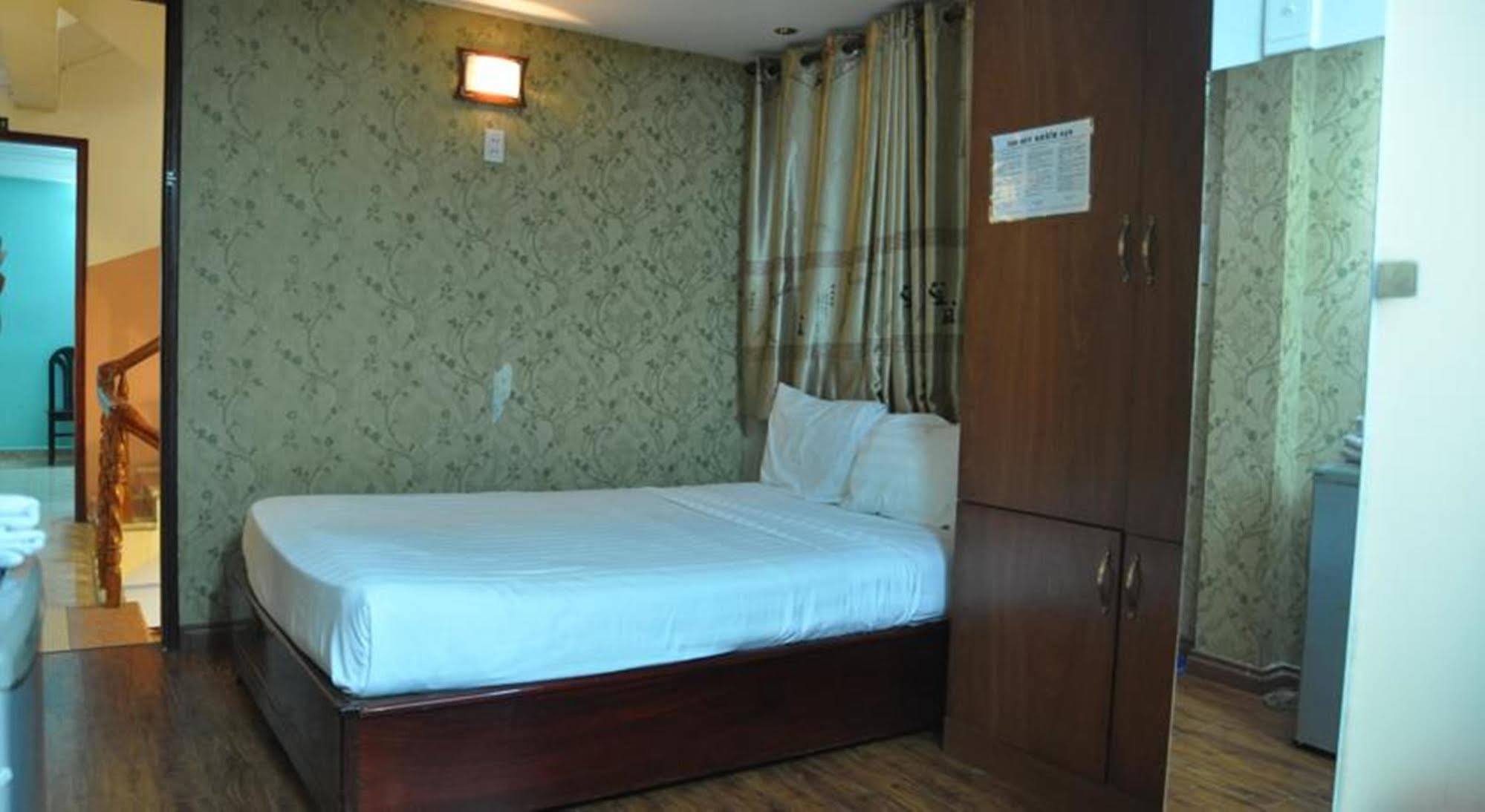 הו צ'י מין סיטי Ha Vy Hotel מראה חיצוני תמונה