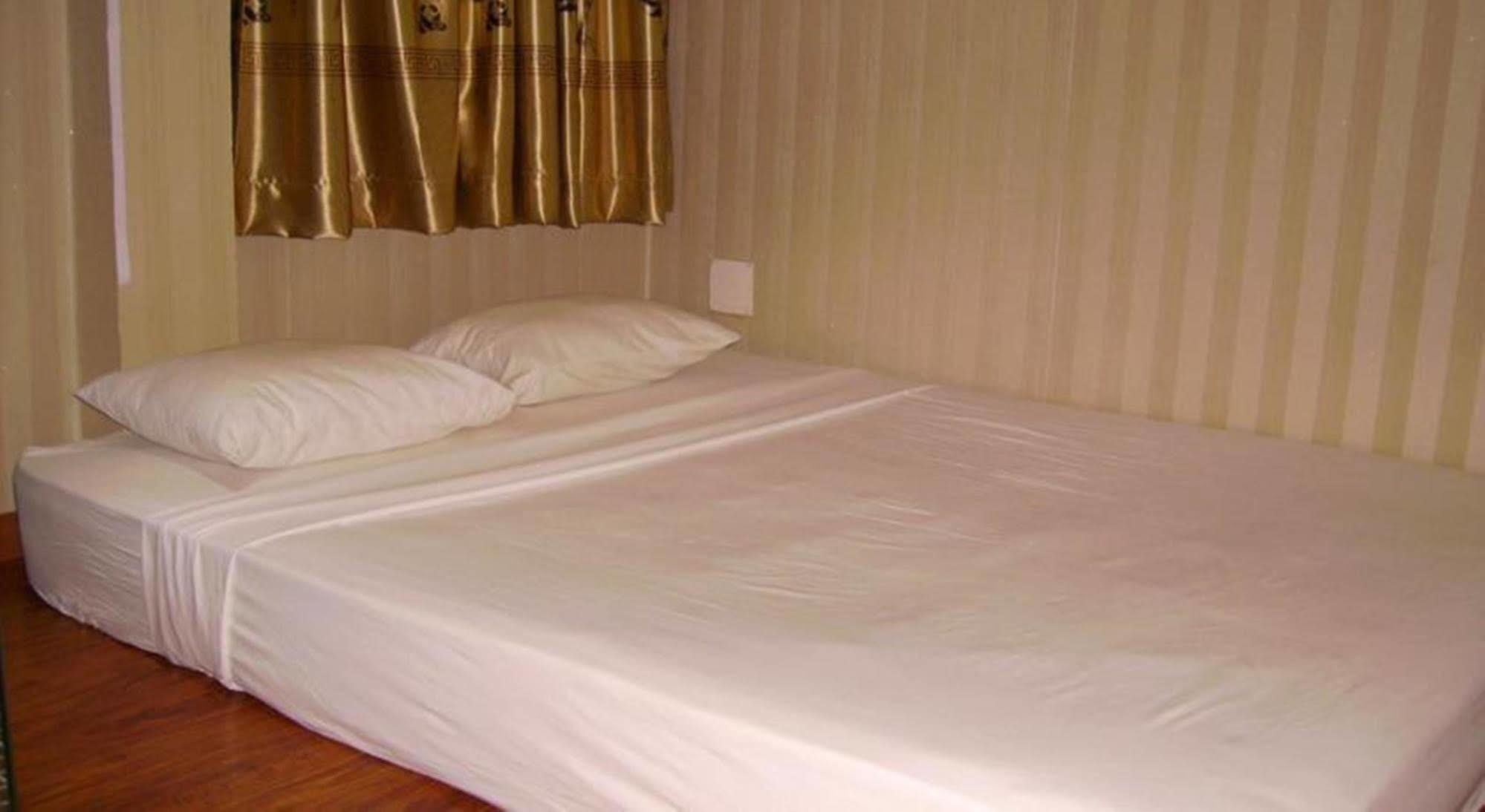 הו צ'י מין סיטי Ha Vy Hotel מראה חיצוני תמונה