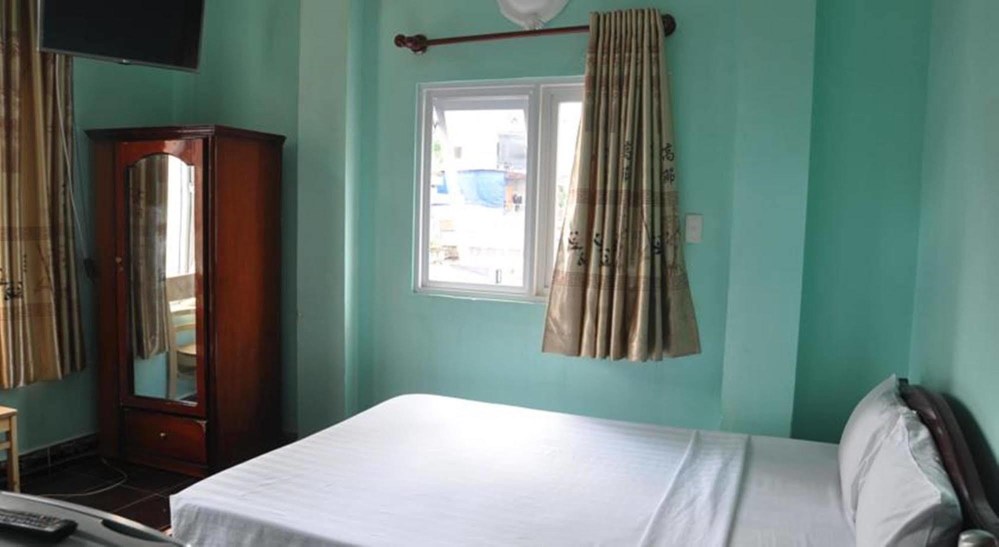 הו צ'י מין סיטי Ha Vy Hotel מראה חיצוני תמונה