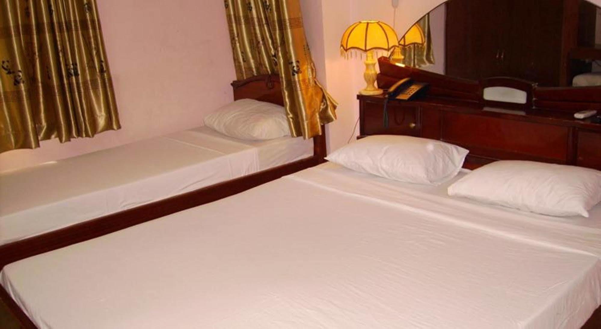 הו צ'י מין סיטי Ha Vy Hotel מראה חיצוני תמונה
